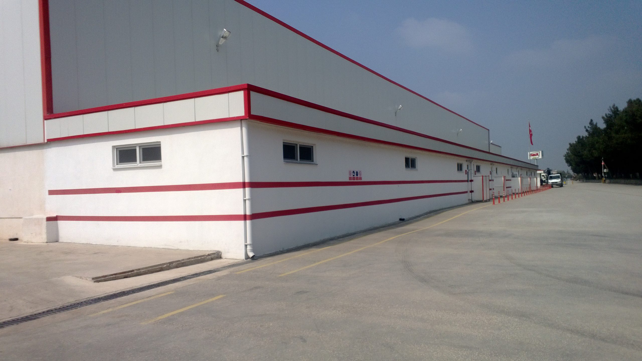 13-Tamek İşçi Soyunma